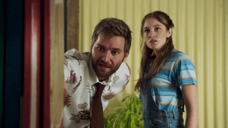 800 Words Trailer image