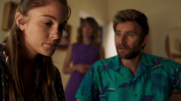 800 Words Trailer image
