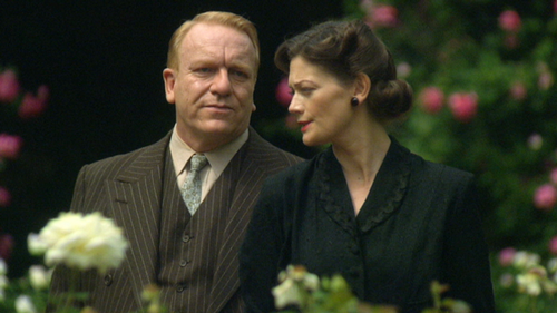 Land Girls - Displaced Loyalties