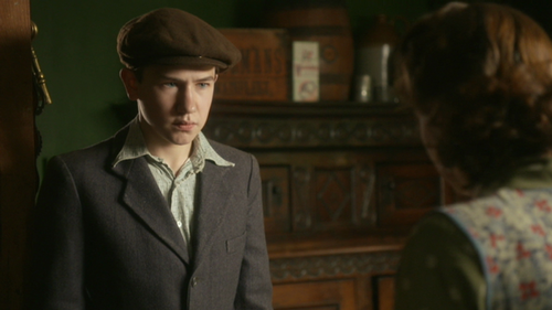 Land Girls - Home to Roost
