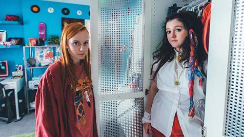 Raised By Wolves - The iPhone, the Bitch, and the Wardrobe
