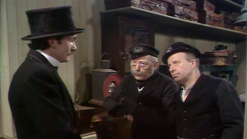 The Rivals of Sherlock Holmes - The Case of Laker, Absconded
